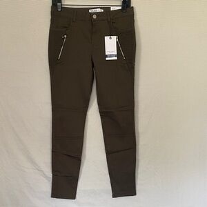 Zara Olive Green Women's Skinny Moto Pants with Zip Pockets